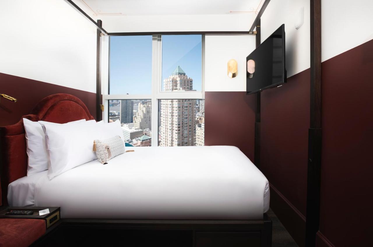 Civilian 4* Nueva York